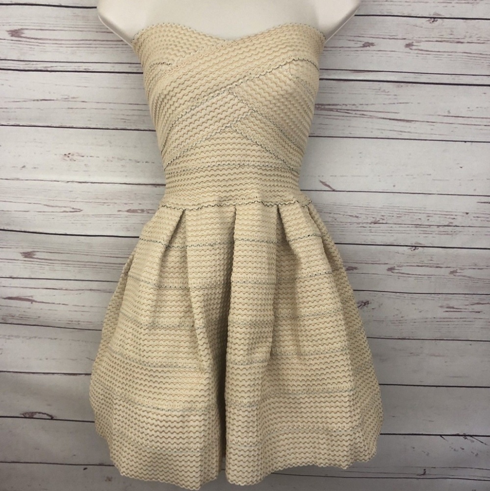 L'atiste Orange bodycon summer dress (NWT)